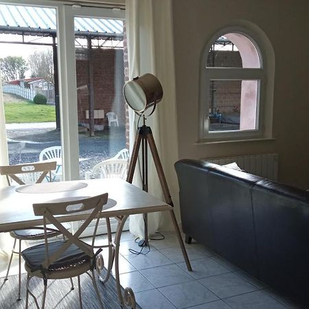 Au Bonheur Des Anes - Gite Topaze Le Quesnoy-en-Santerre Bagian luar foto